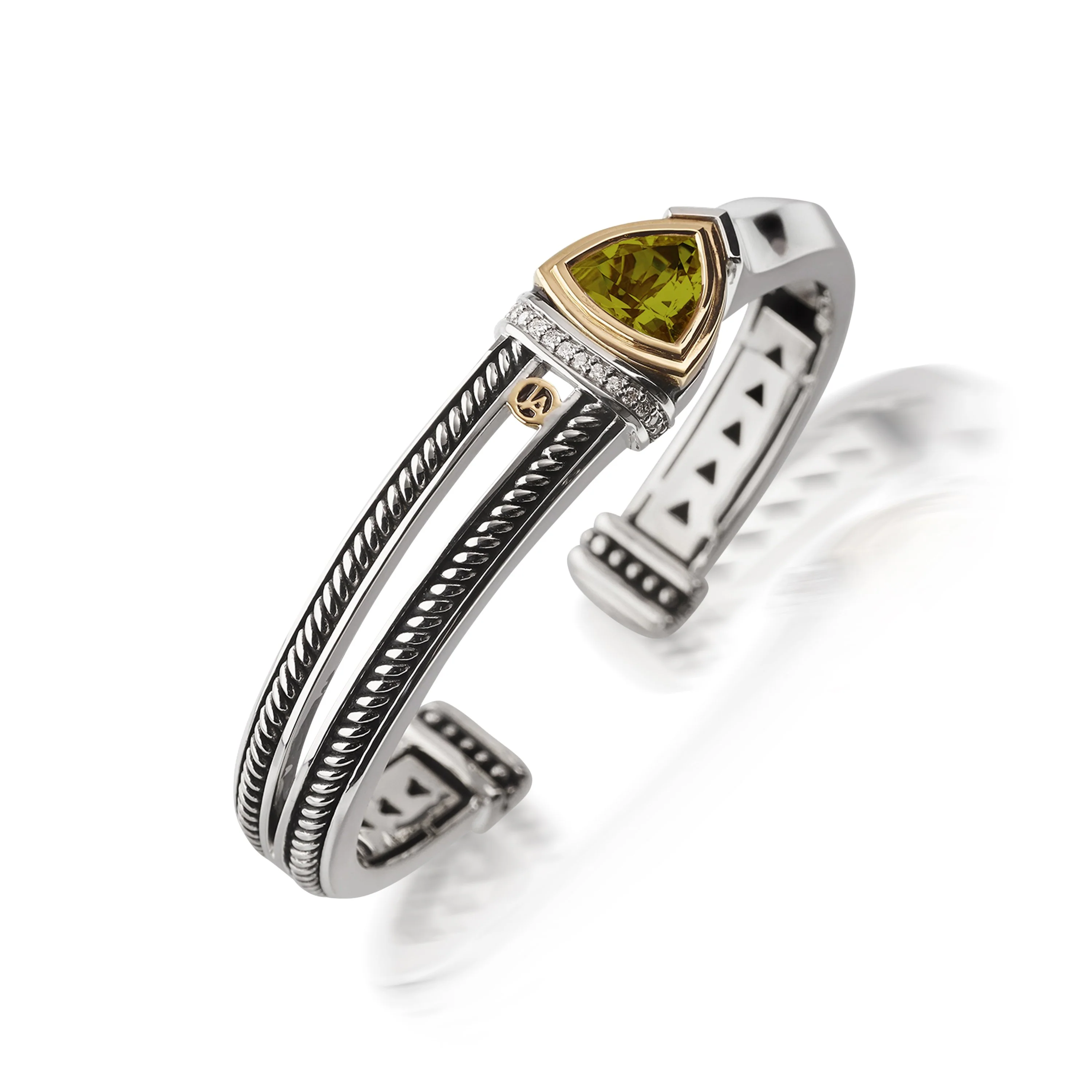 Arrivo Trillion Cuff Bracelet with Pave Diamonds - Image 7