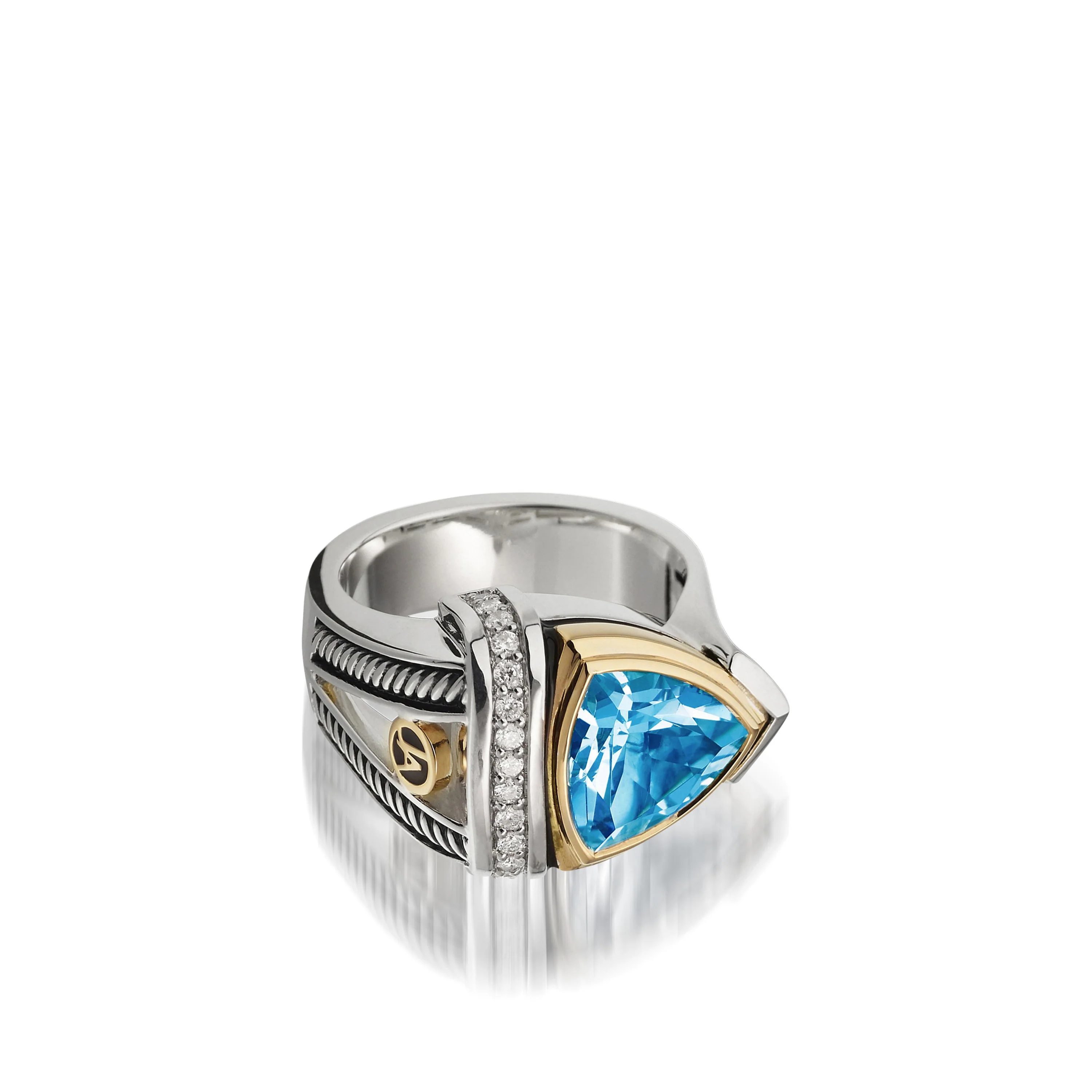 Arrivo Trillion Ring with Pave Diamonds - Image 3