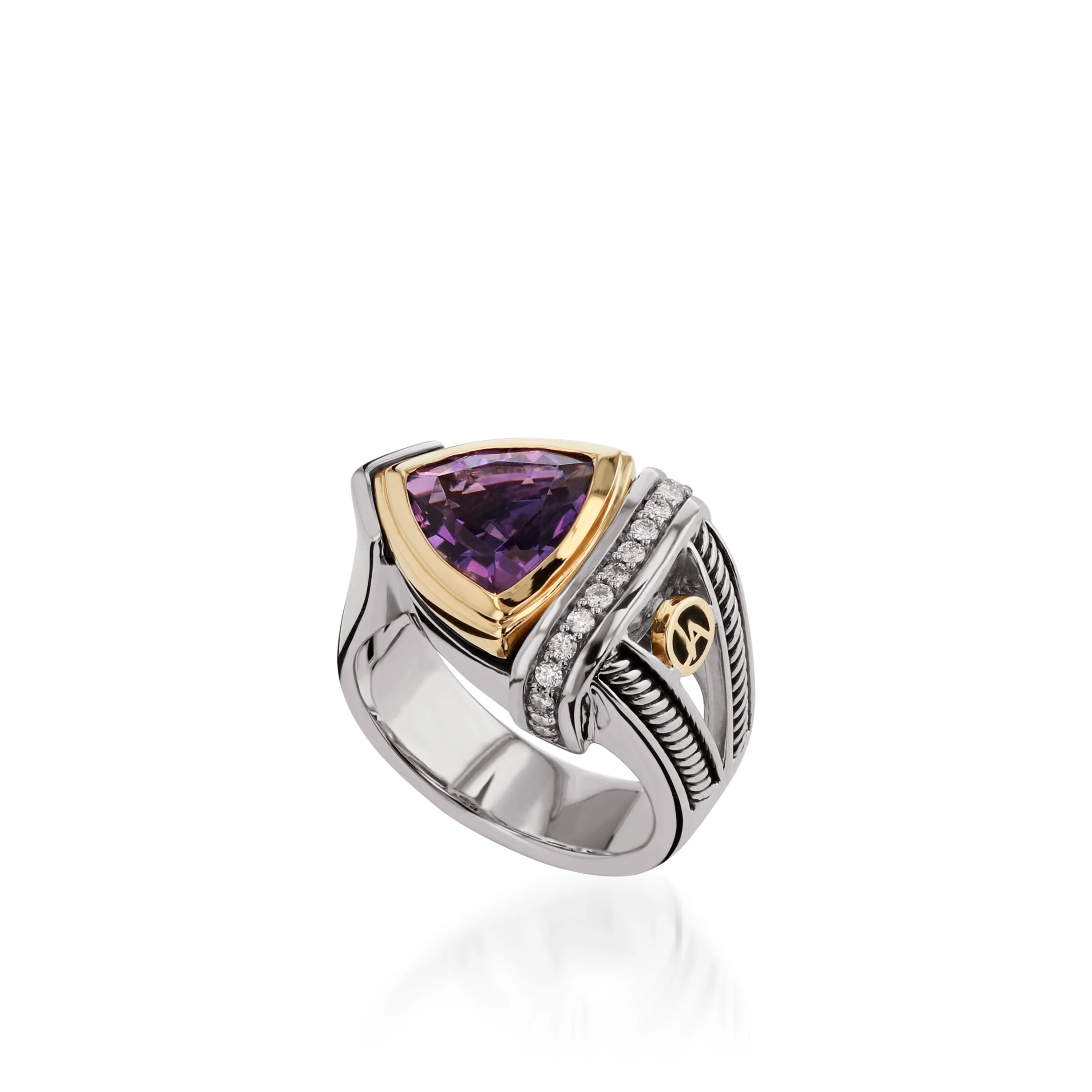 Arrivo Trillion Ring with Pave Diamonds - Image 4