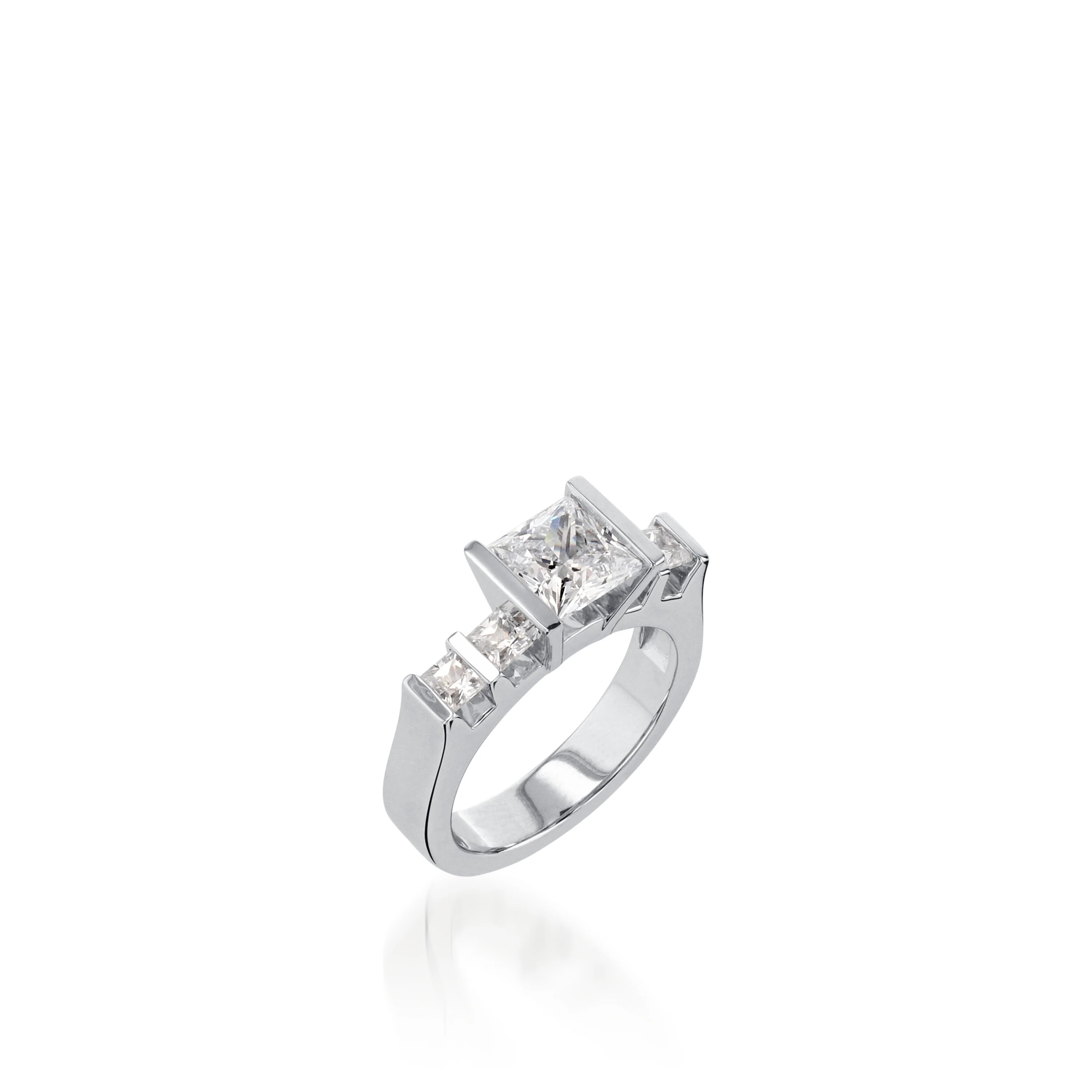 Avanti Yellow Gold Engagement Ring - Image 4