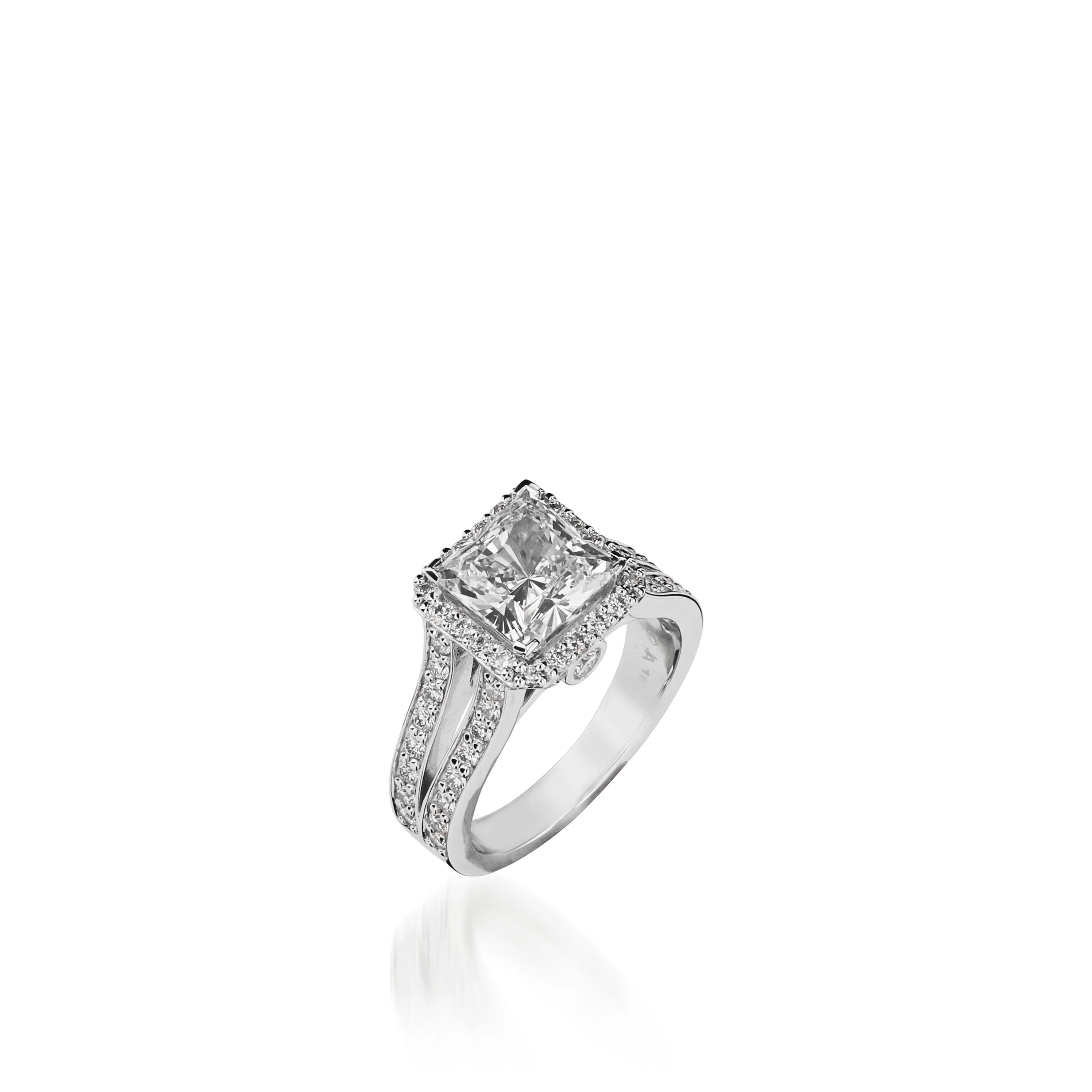 Chiffon Princess Cut White Gold Engagement Ring - Image 3