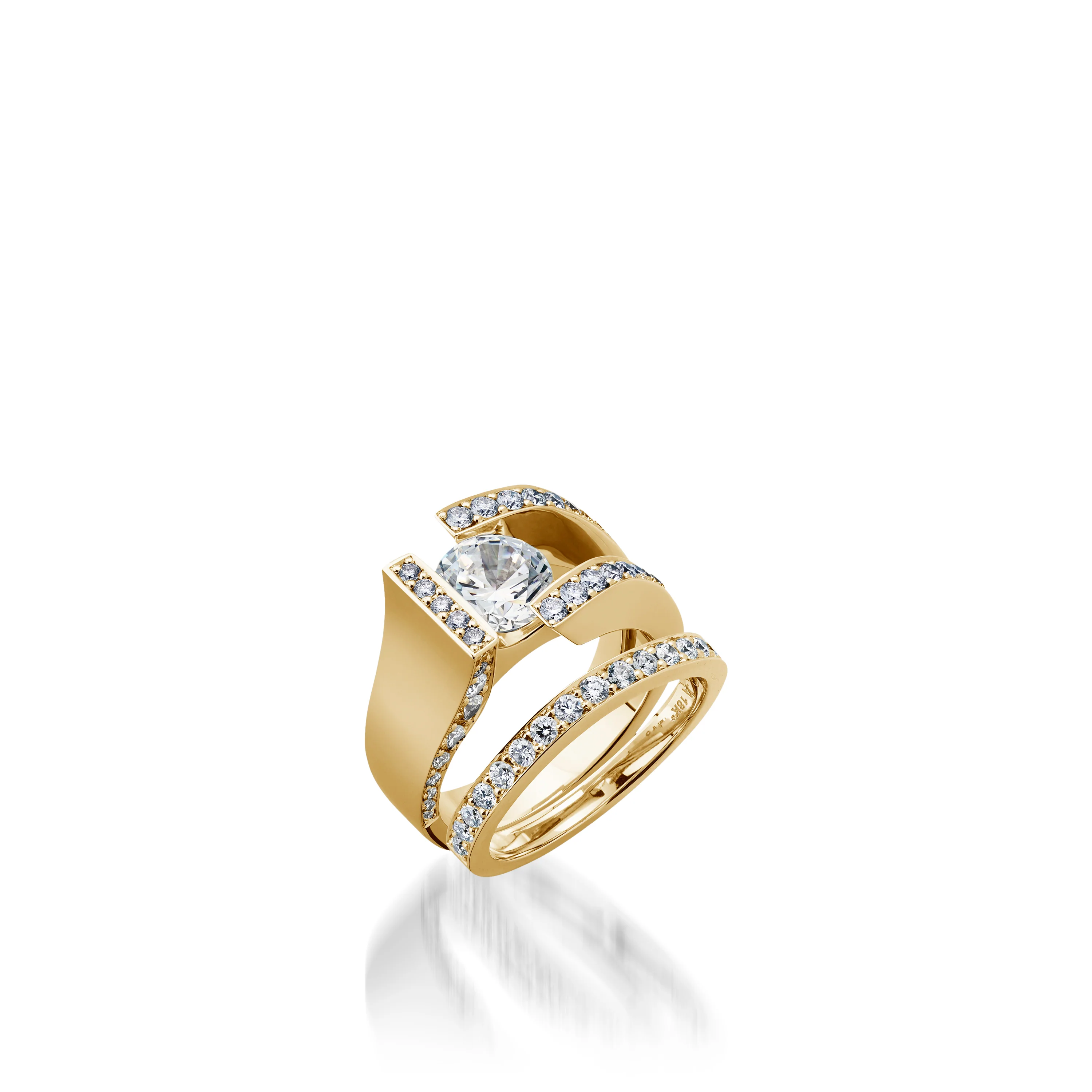 Elevate Yellow Gold Diamond Ring - Image 3
