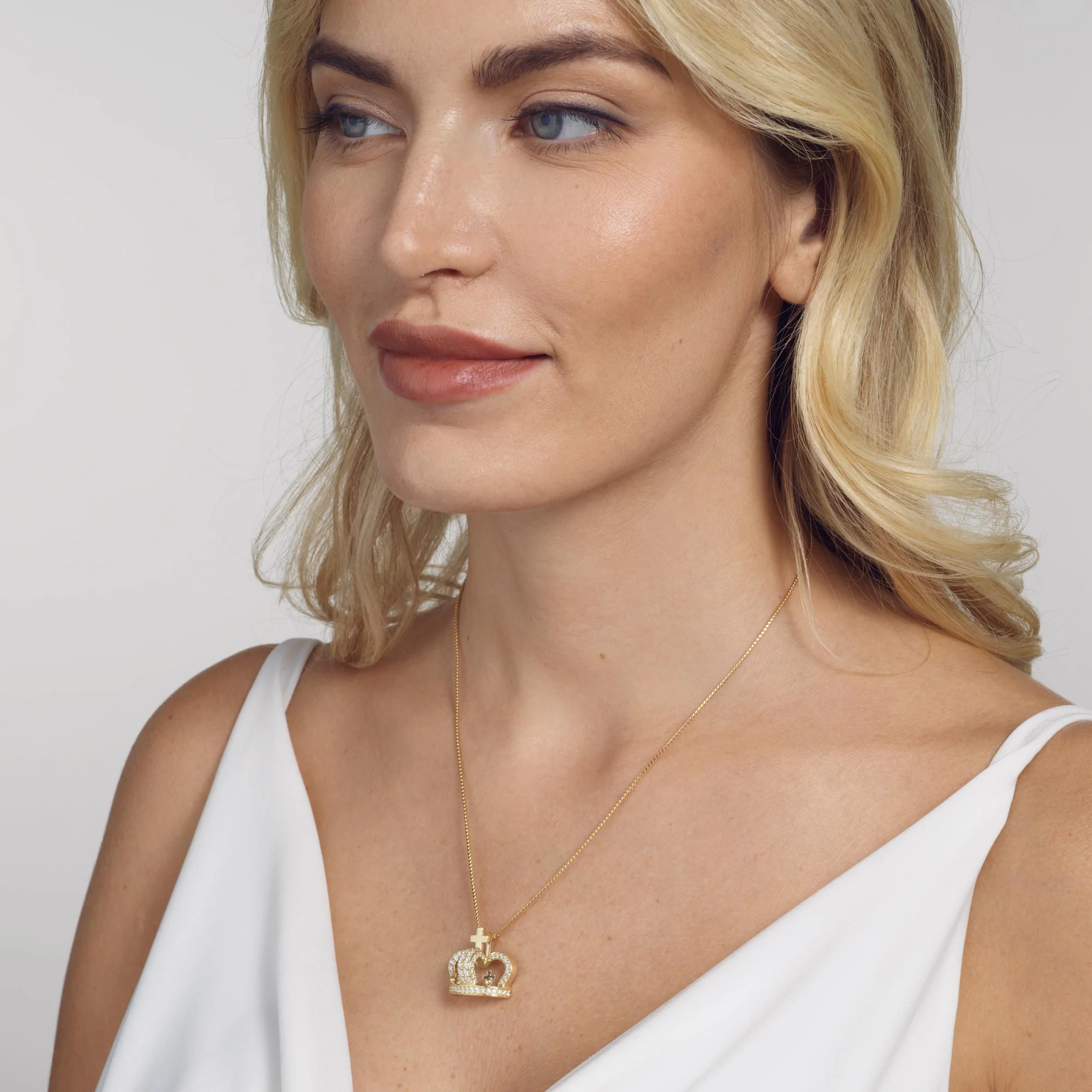 Essence Crown Pave Diamond Large Pendant - Image 3