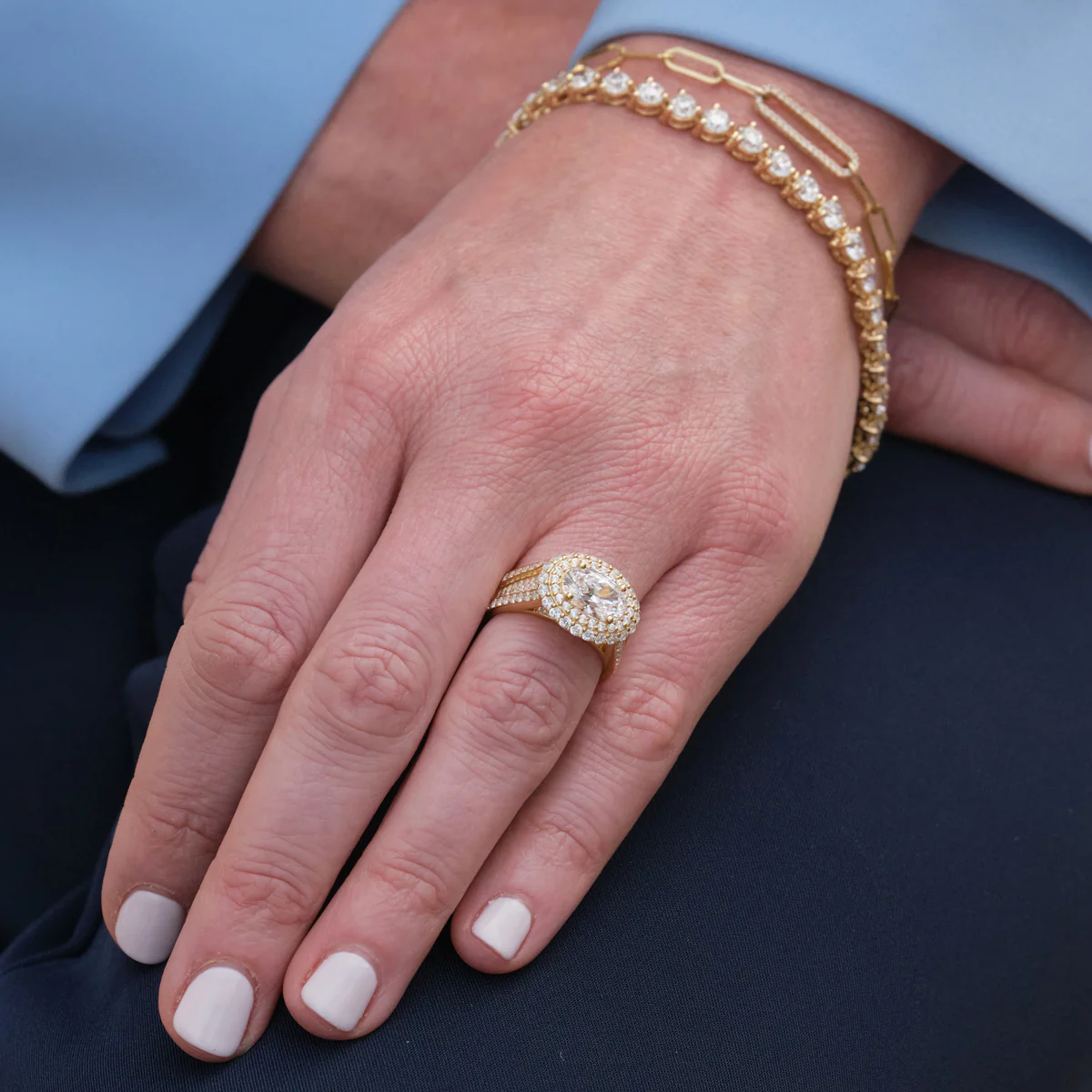 Lavish White Gold Engagement Ring - Image 2