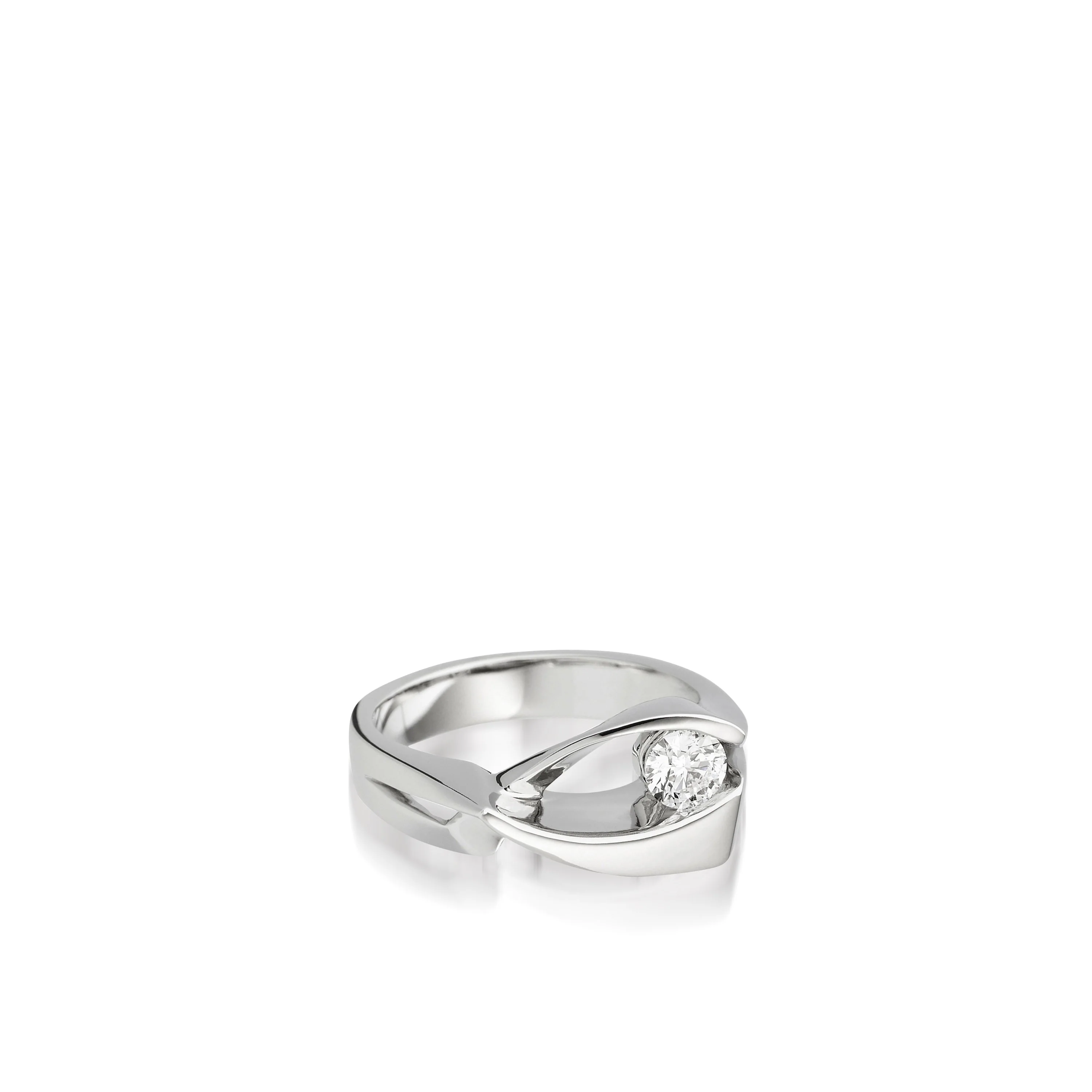Oyster Narrow Diamond Ring - Image 3