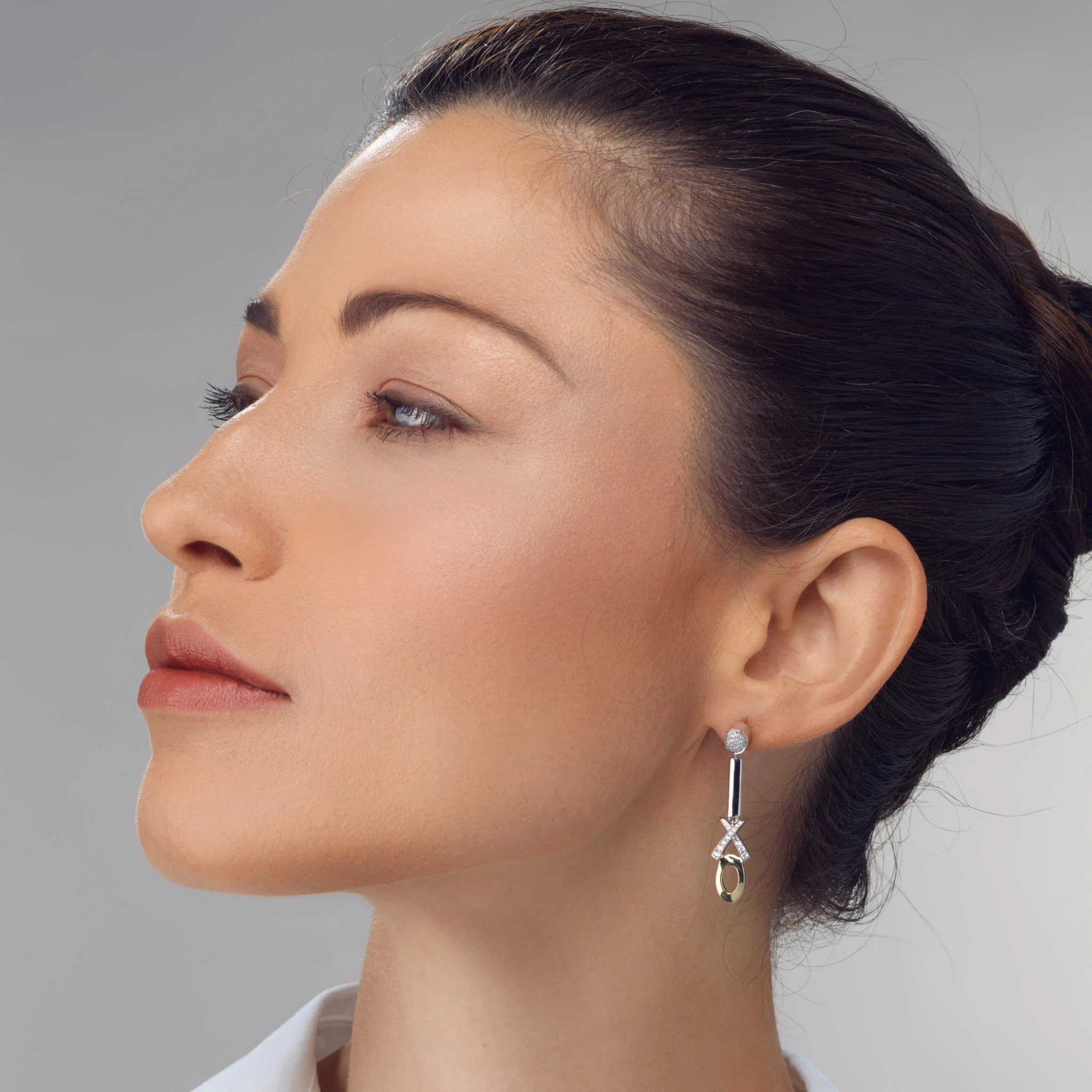 Paris X/O Diamond Dangle Earrings - Image 4