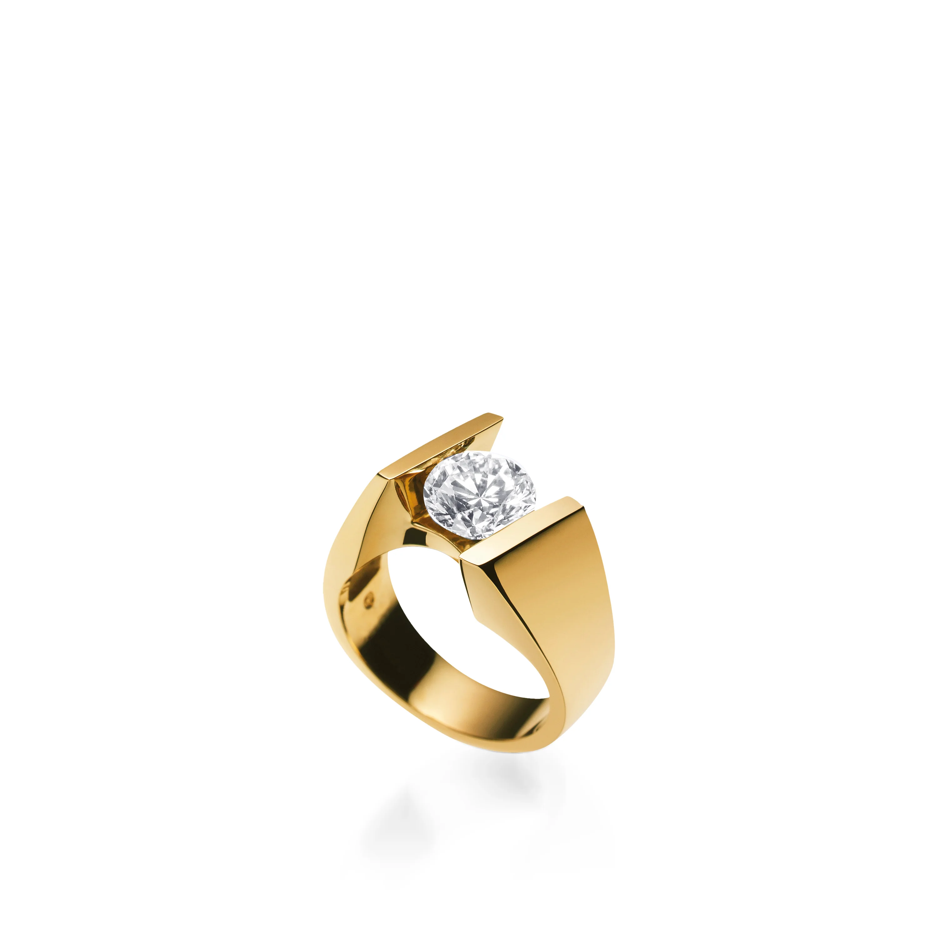 Techla Yellow Gold Engagement Ring - Image 3