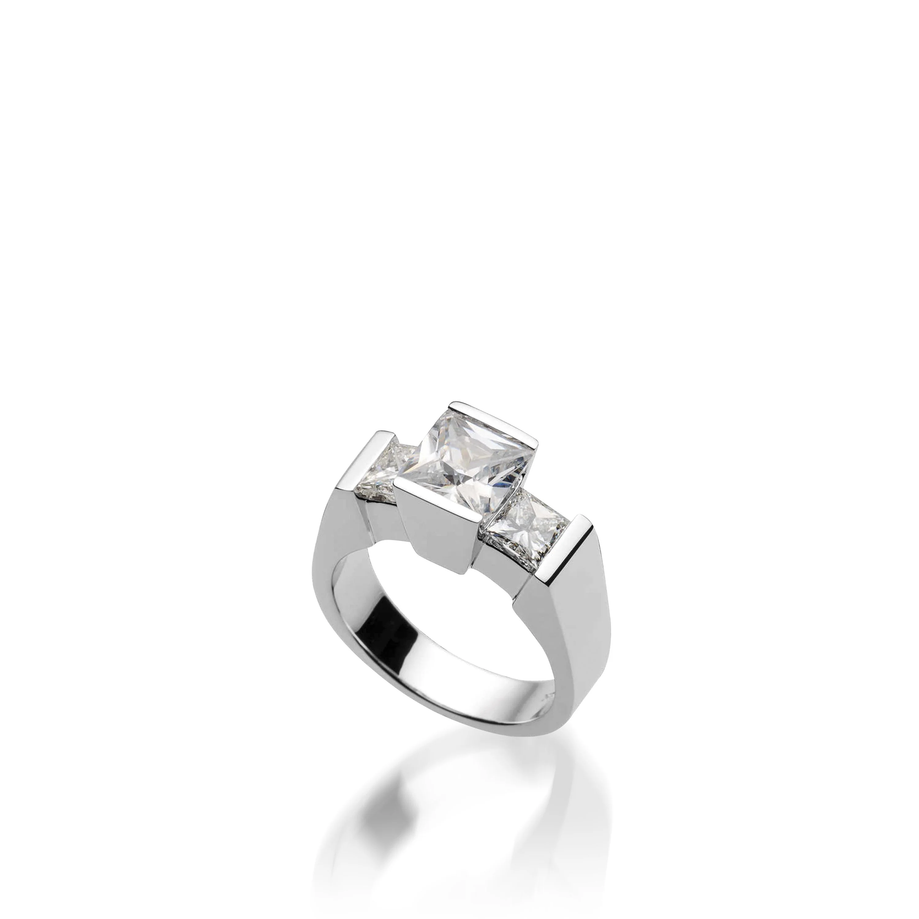 Ventana White Gold Engagement Ring - Image 3